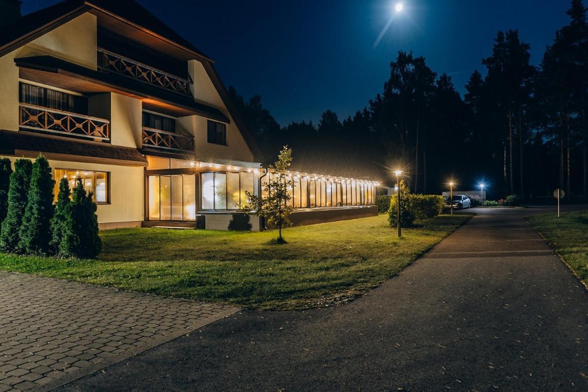 Hotel Irbeni Brivkalni Exterior foto