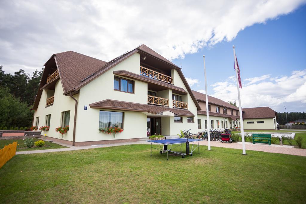 Hotel Irbeni Brivkalni Exterior foto